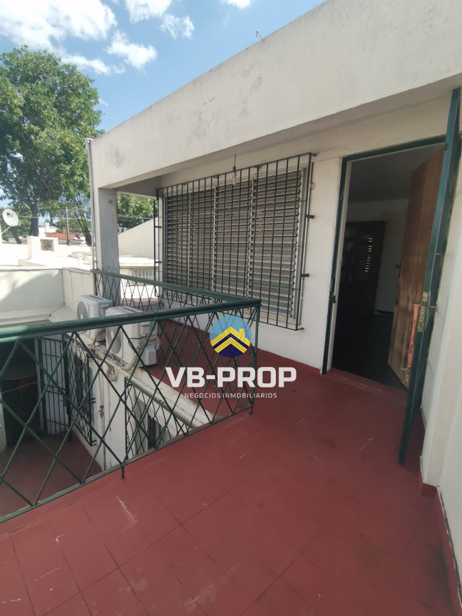 Casa ID.328 - Venta casa Buceo 2 dormitorios + cochera 