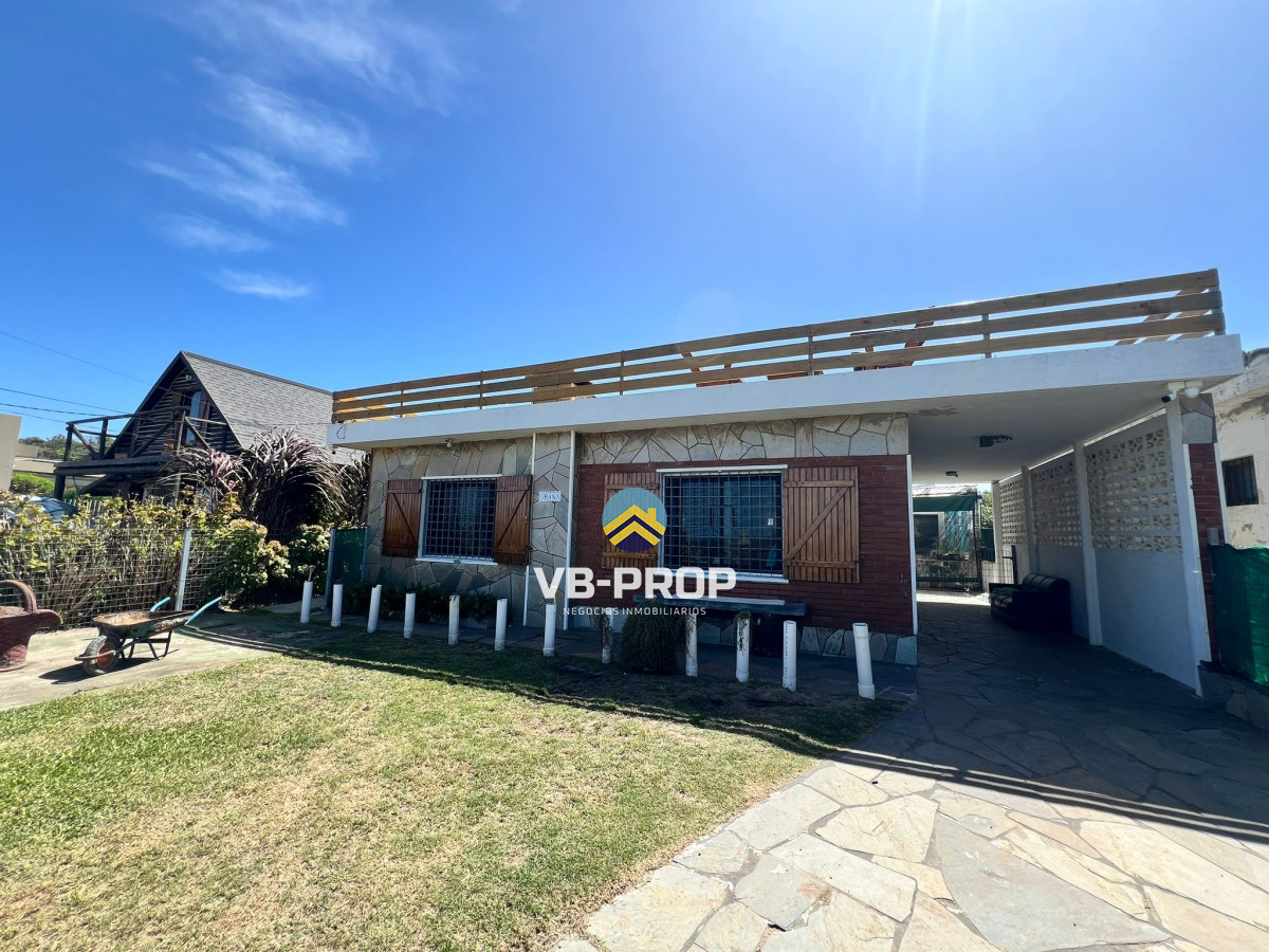 Casa ID.357 - Venta casa cuchilla alta frente al mar 