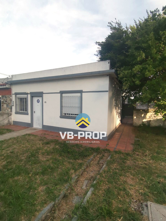 Casa ID.323 - Venta casa 2 dormitorios malvin norte camino carrasco 
