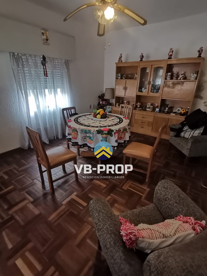 Casa ID.216 - Venta terreno buceo parque Batlle casa 1 dormitorio  