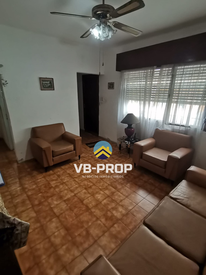 Casa ID.216 - Venta terreno buceo parque Batlle casa 1 dormitorio  