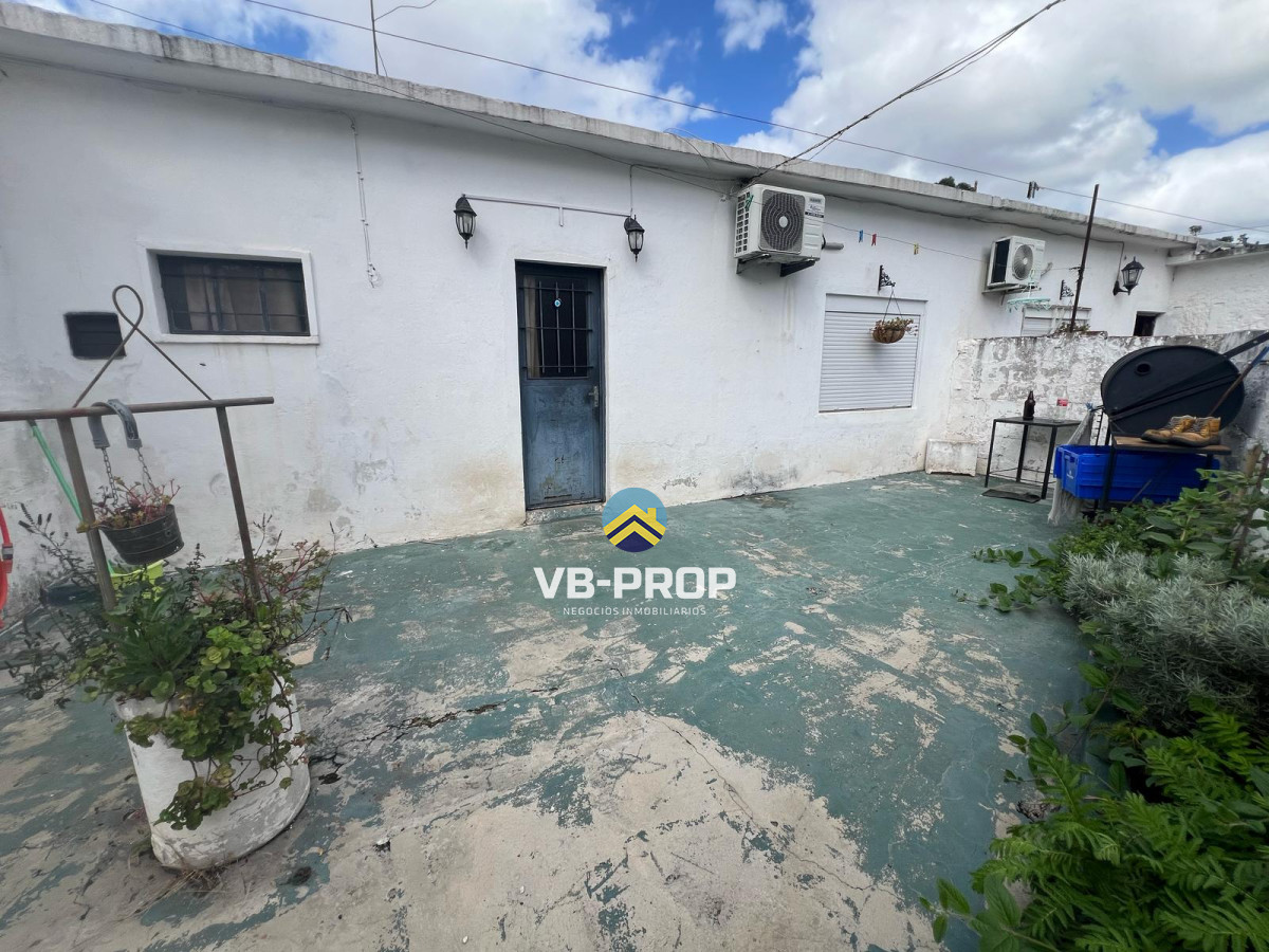 Casa ID.421 - Venta casa y apartamentos 2 y 3 dormitorios Flor de Maroñas 