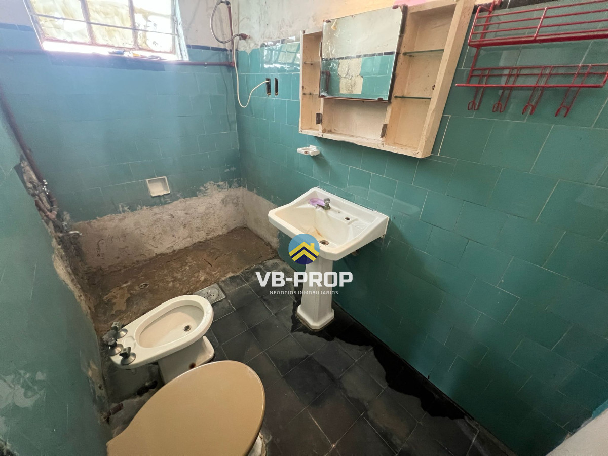 Casa ID.421 - Venta casa y apartamentos 2 y 3 dormitorios Flor de Maroñas 