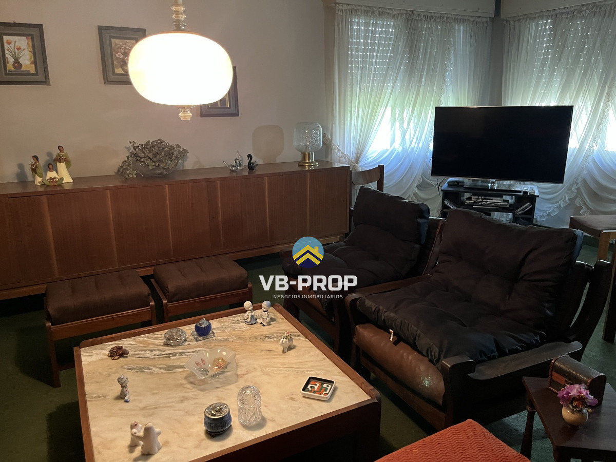 Casa ID.326 - Venta casa PH malvin punta gorda 3 dormitorios 