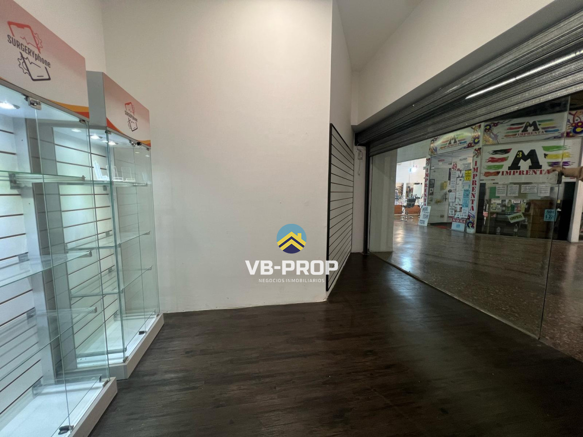 Local Comercial ID.419 - Alquiler local comercial galería cine opera DISPONIBLE 