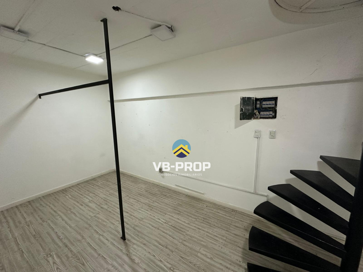 Local Comercial ID.440 - ALQUILER LOCAL COMERCIAL GALERIA DEL VIRREY 