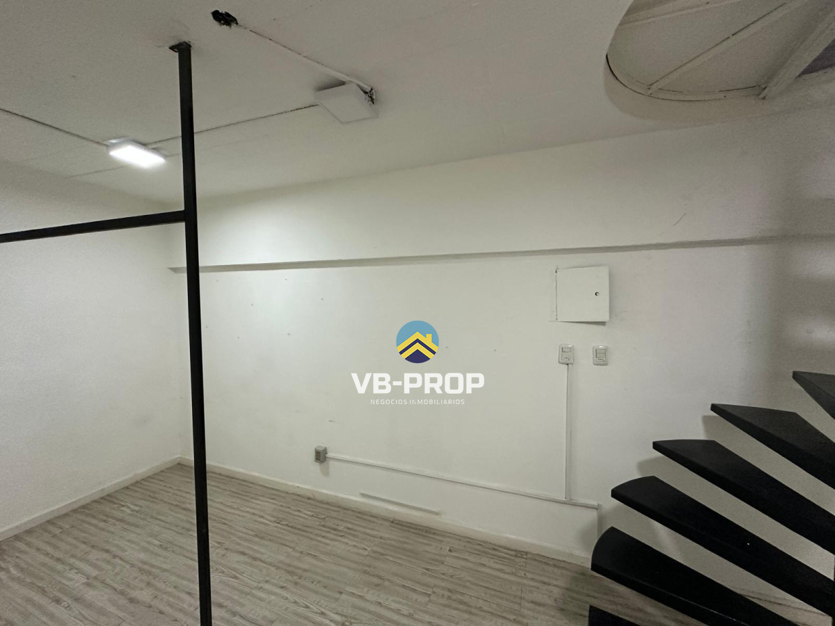 Local Comercial ID.440 - ALQUILER LOCAL COMERCIAL GALERIA DEL VIRREY 