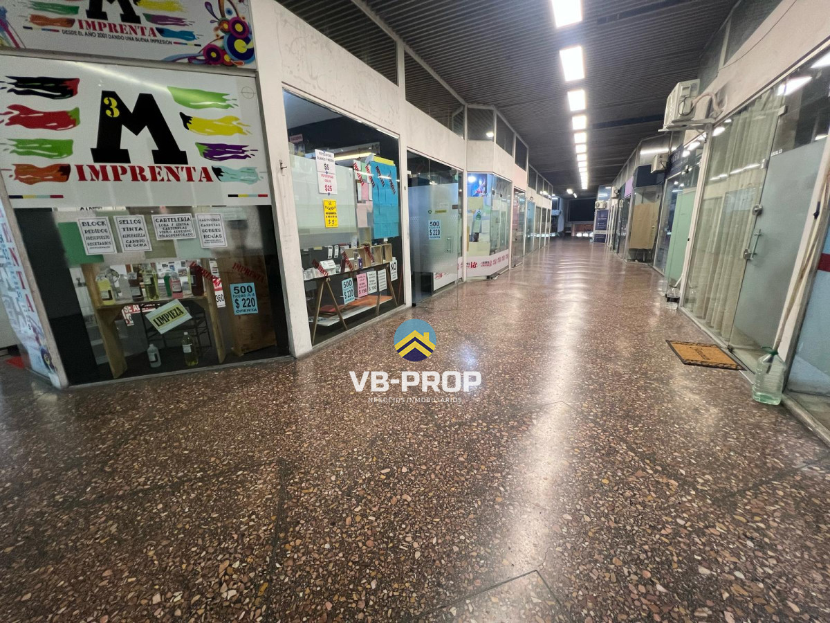 Local Comercial ID.419 - Alquiler local comercial galería cine opera DISPONIBLE 