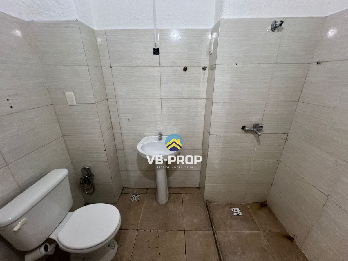 Local Comercial ID.374 - Alquiler local comercial centro - RESERVADO -