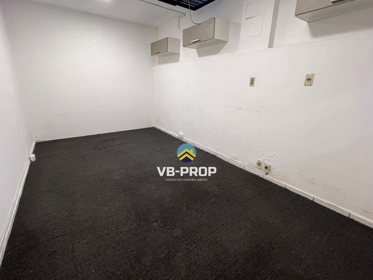 Local Comercial ID.18 - Alquiler Deposito Local Comercial Oficina Centro Barrio Sur 