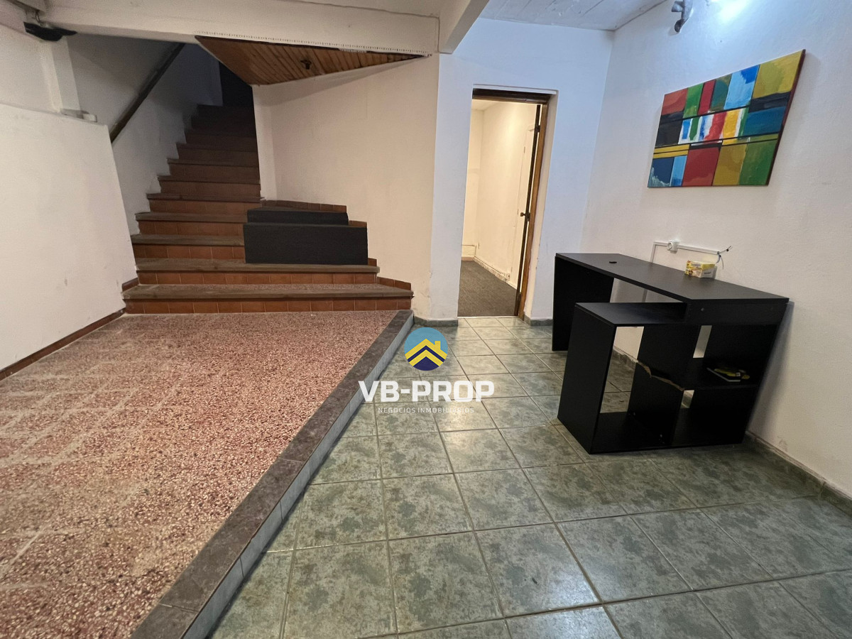 Local Comercial ID.18 - Alquiler Deposito Local Comercial Oficina Centro Barrio Sur 