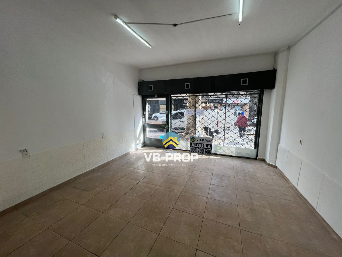 Local Comercial ID.374 - Alquiler local comercial centro - RESERVADO -