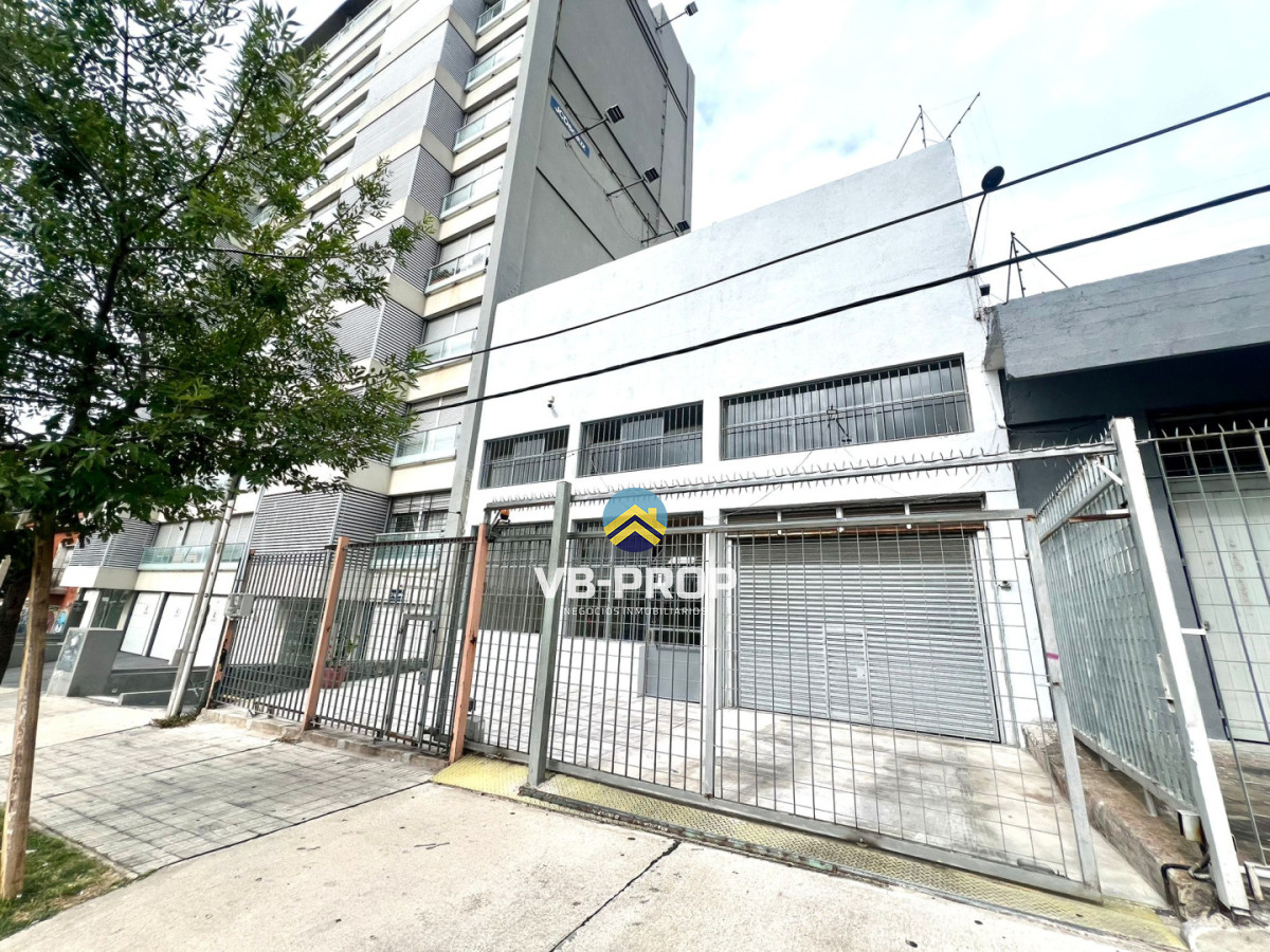 Local Comercial ID.478 - Alquiler local comercial deposito parque batlle 