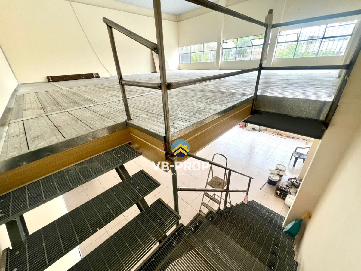 Local Comercial ID.478 - Alquiler local comercial deposito parque batlle 