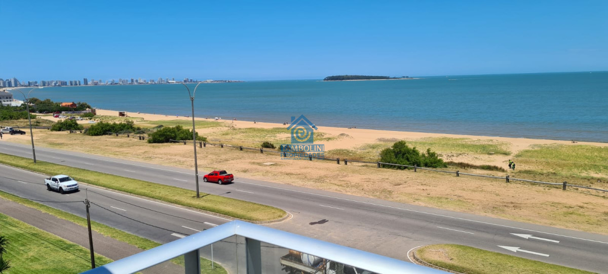 Apartamento ID.100 - Magnífico Pent House en Mansa frente al mar ! 