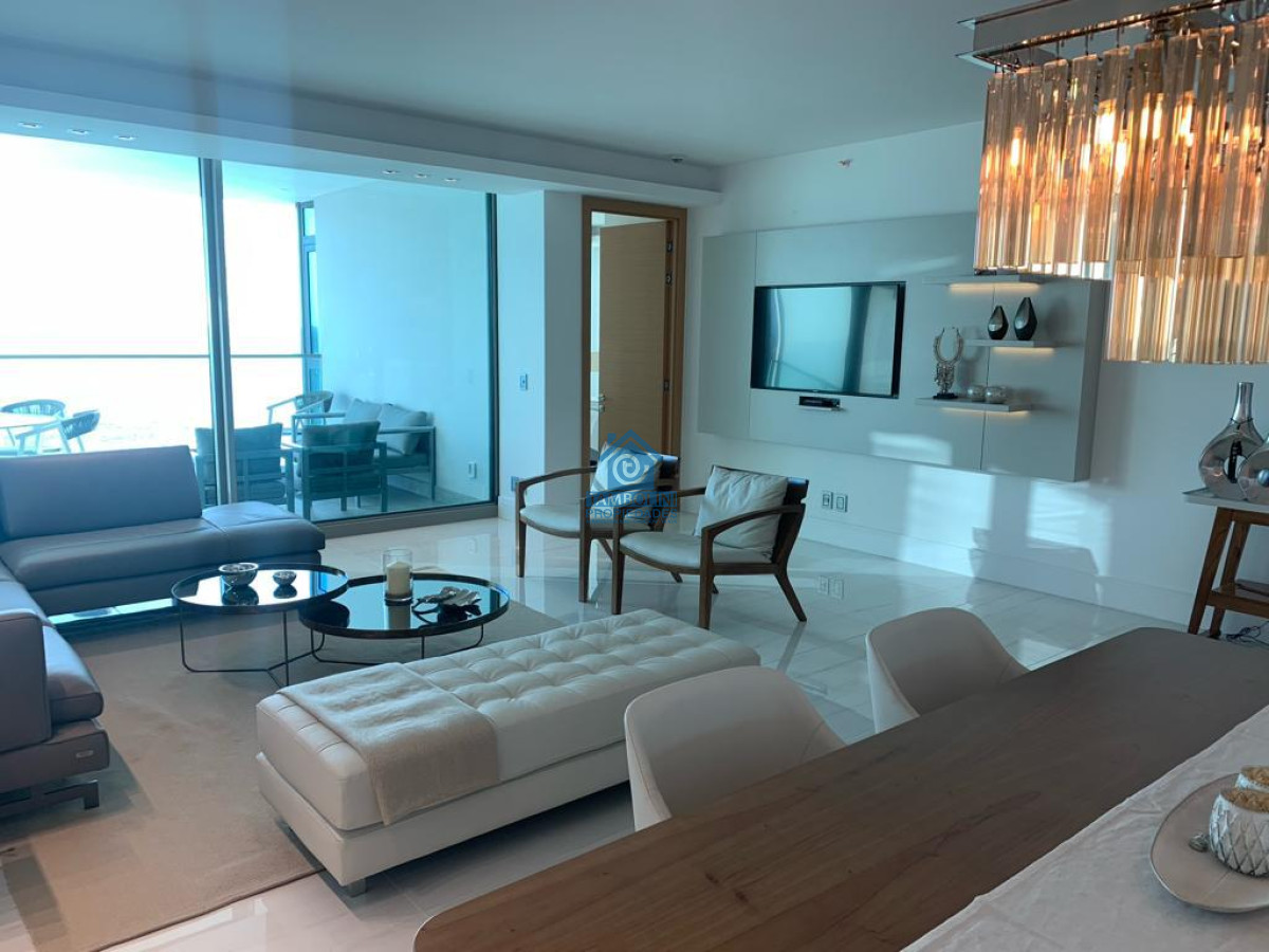 Apartamento ID.249 - Hermosa Unidad en Venta Frente al Mar