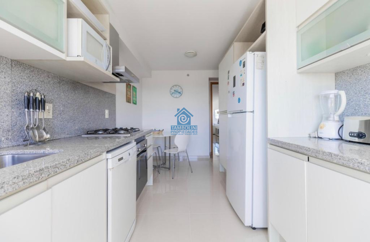 Apartamento ID.264 - Alquiler Anual Departamento Mansa Vista al Mar