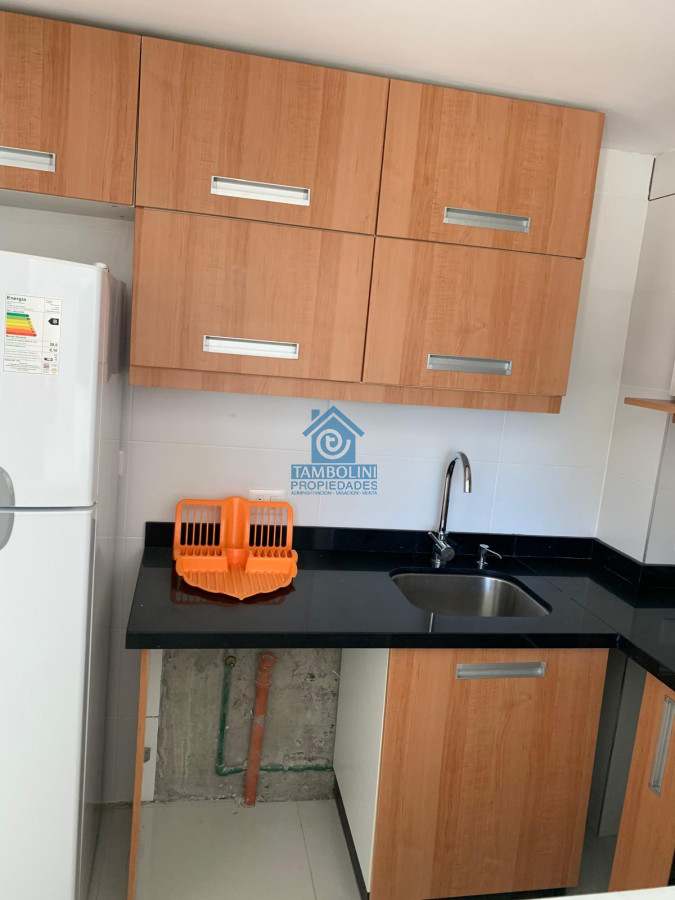 Apartamento ID.461 - Hermoso departamento en alquiler anual en Edificio frente al mar