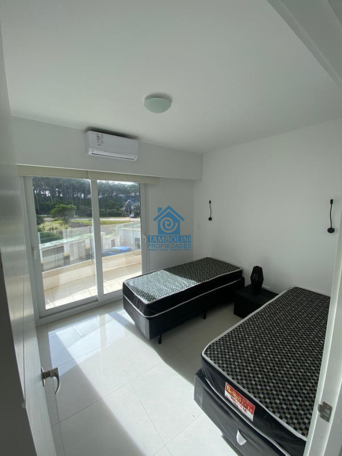 Alquiler Anual Frente al Mar Mansa - GoPunta - Portal Inmobiliario de Punta del Este - Maldonado