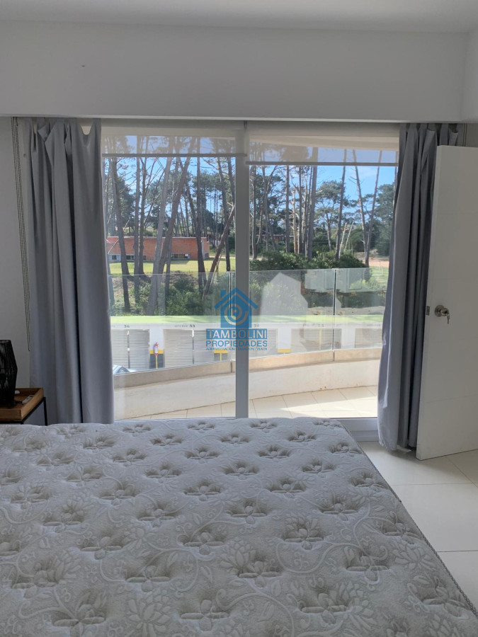 Apartamento ID.461 - Hermoso departamento en alquiler anual en Edificio frente al mar