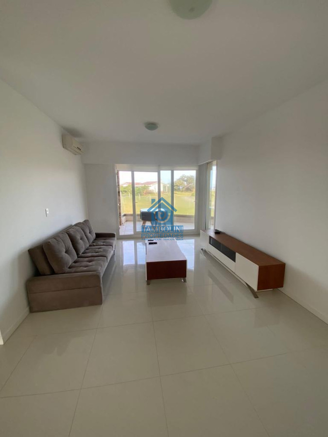 Alquiler Anual Frente al Mar Mansa - GoPunta - Portal Inmobiliario de Punta del Este - Maldonado