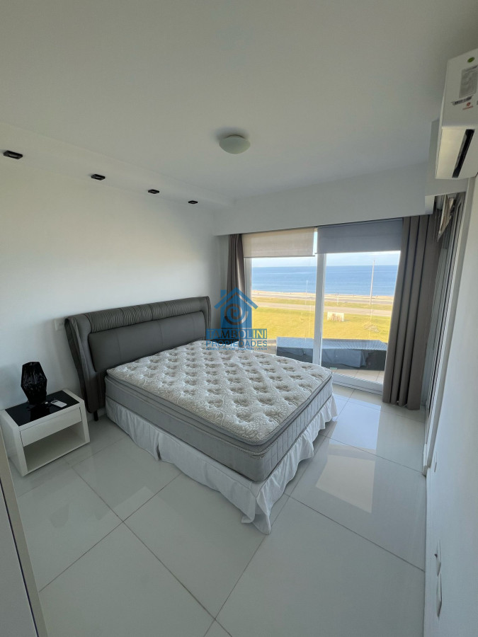 Apartamento ID.709 - Alquiler Anual Pent House Frente al Mar 