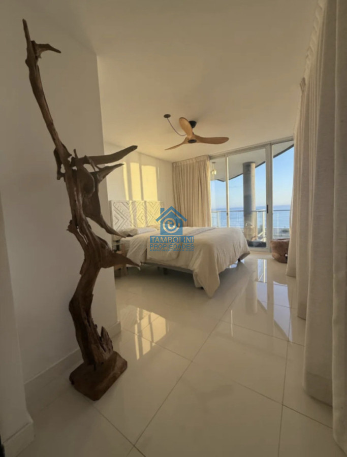 Apartamento ID.4 - OPORTUNIDAD! Venta Frente al Mar Mansa Pent House Duplex Punta del Este ! 