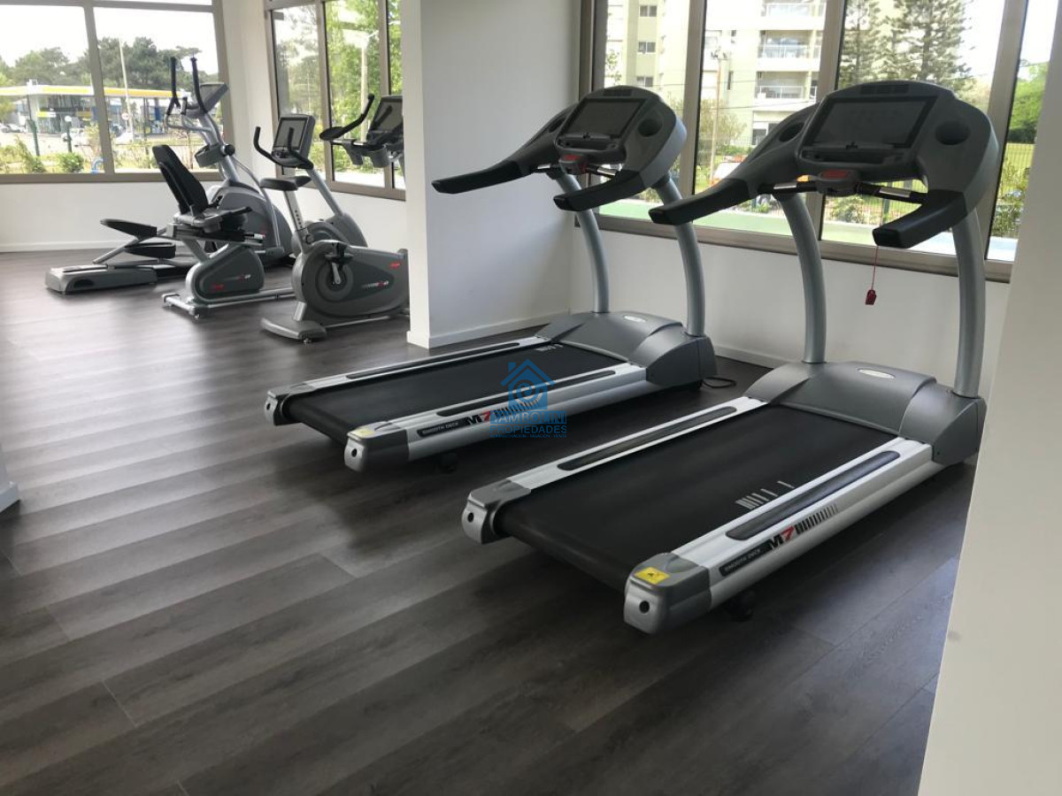 Apartamento ID.196 - Hermoso departamento en torre recién estrenada Punta del Este
