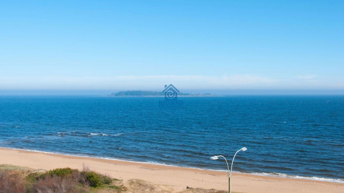 Apartamento ID.727 - Alquiler y Venta frente al Mar - Mansa