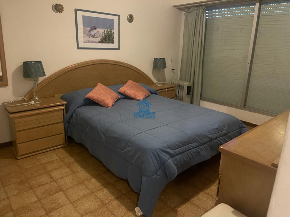 Apartamento ID.306 - Alquiler Anual en Punta del Este Edificio con Cancha de Tennis 