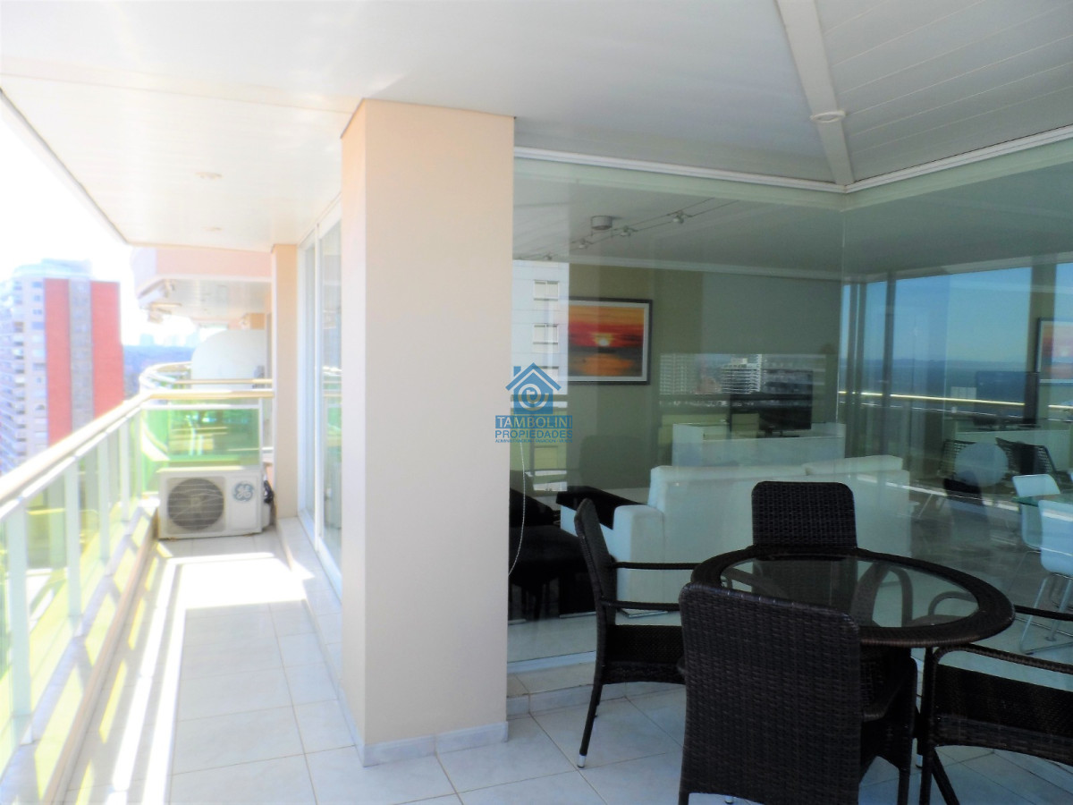 Apartamento ID.44 - Impactante Coral Tower Alquiler Anual 