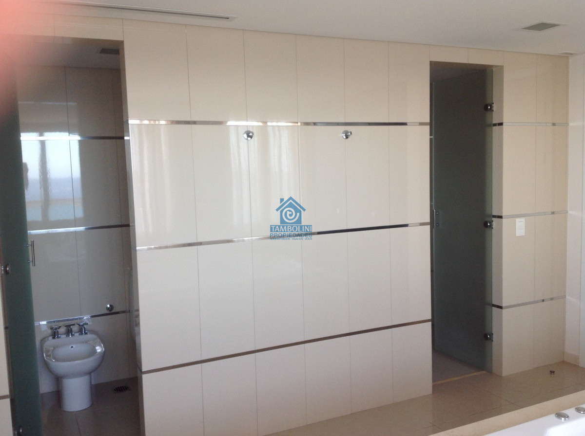 Apartamento ID.96 - Fabuloso Duplex en Venta en Torre Aquarela