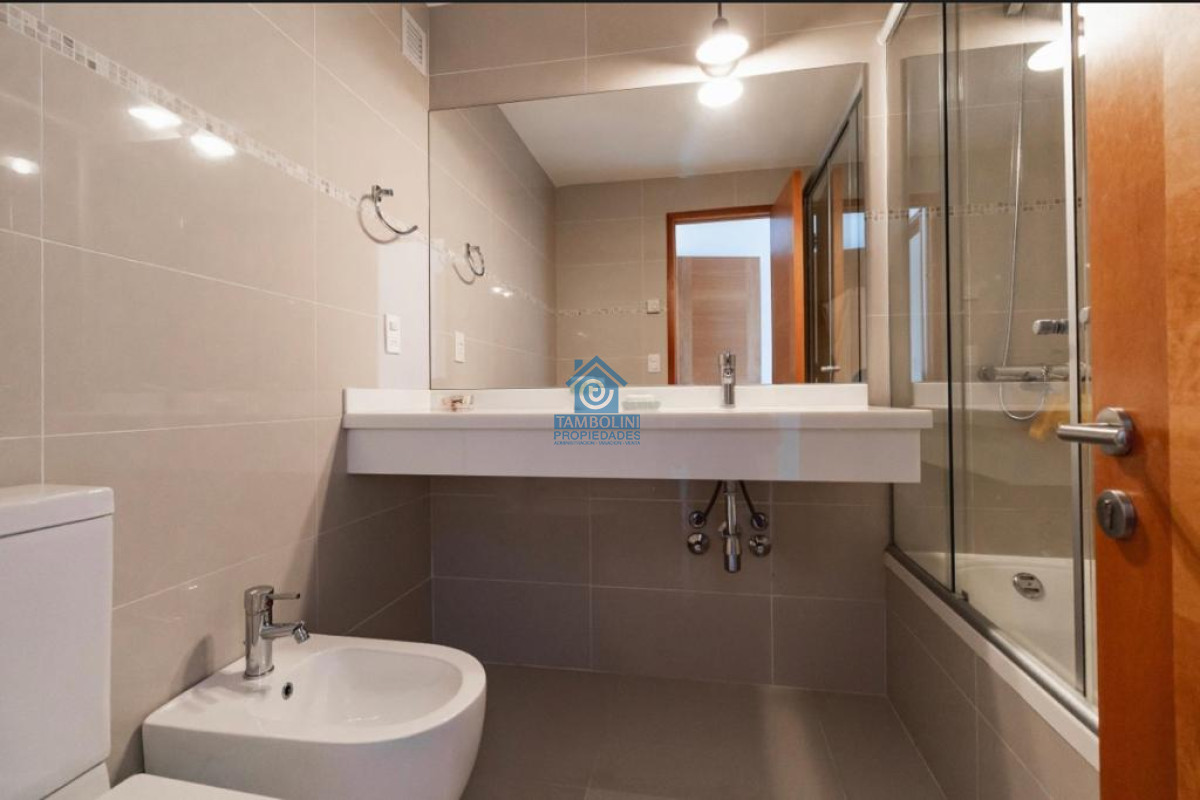 Apartamento ID.264 - Alquiler Anual Departamento Mansa Vista al Mar