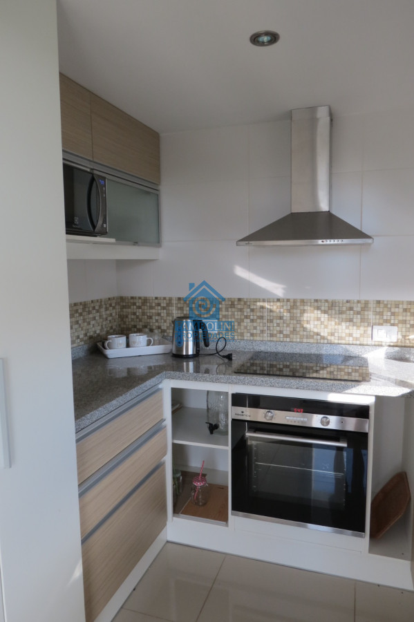 Apartamento ID.320 - Alquiler Anual Punta del Este Departamento 3 dormitorios