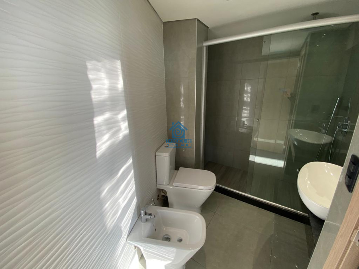 Apartamento ID.196 - Hermoso departamento en torre recién estrenada Punta del Este