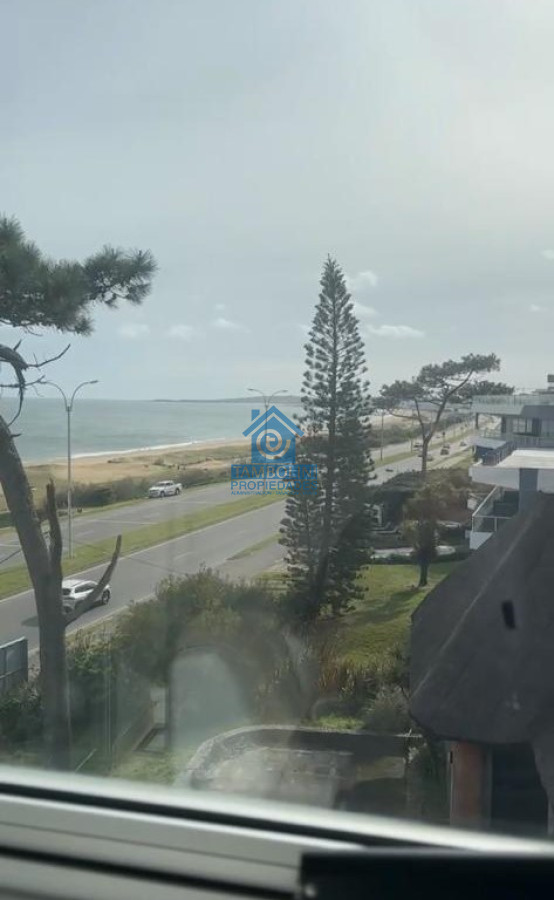 Apartamento ID.4 - OPORTUNIDAD! Venta Frente al Mar Mansa Pent House Duplex Punta del Este ! 