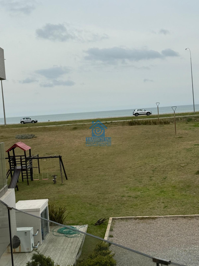 Apartamento ID.867 - Alquiler Anual Edificio con Amenities Mansa Frente al Mar