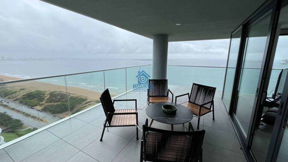 Apartamento ID.537 - Alquiler Anual - Hermoso Esquinero en Venetian frente al mar 
