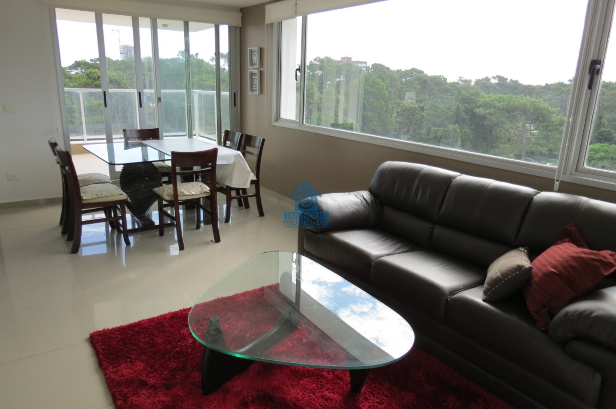 Apartamento ID.320 - Alquiler Anual Punta del Este Departamento 3 dormitorios