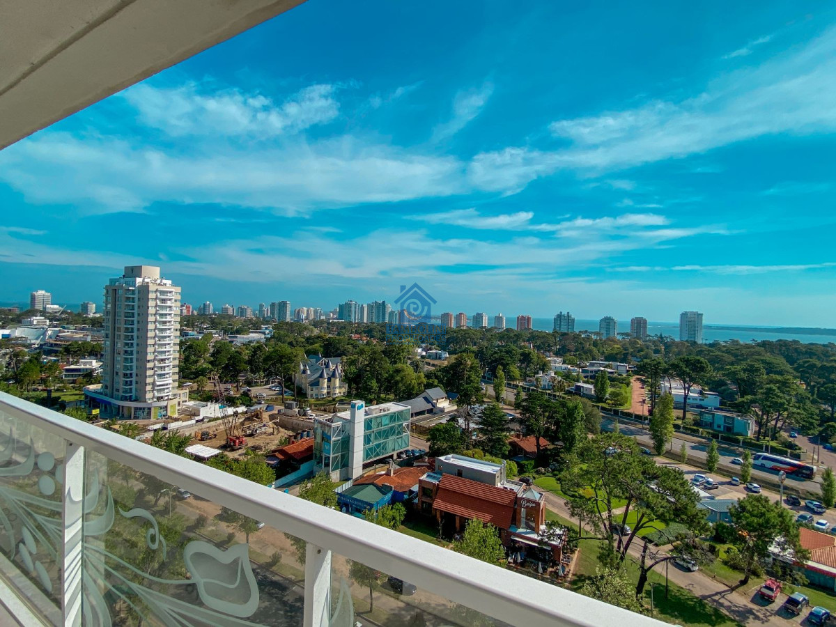 Apartamento ID.79 - Imponente Departamento en Torre Yoo en Venta
