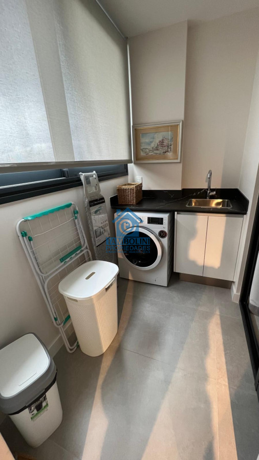 Apartamento ID.537 - Alquiler Anual - Hermoso Esquinero en Venetian frente al mar 