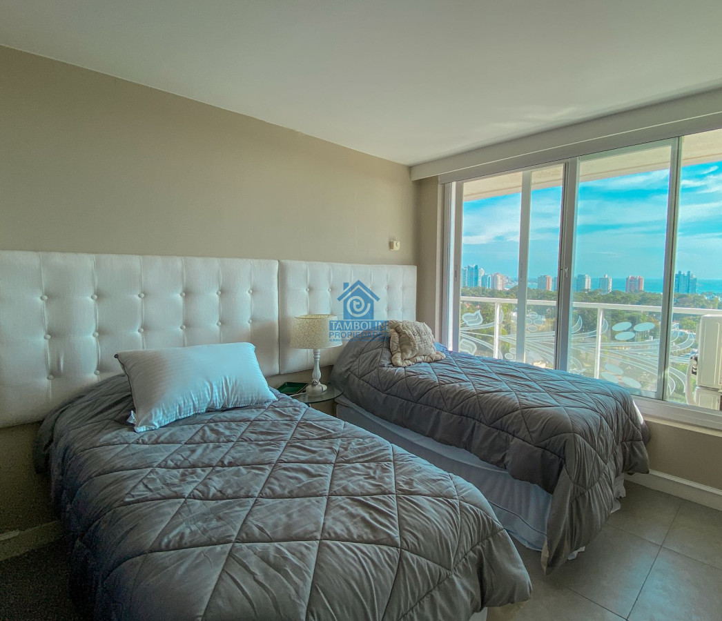 Apartamento ID.79 - Imponente Departamento en Torre Yoo en Venta