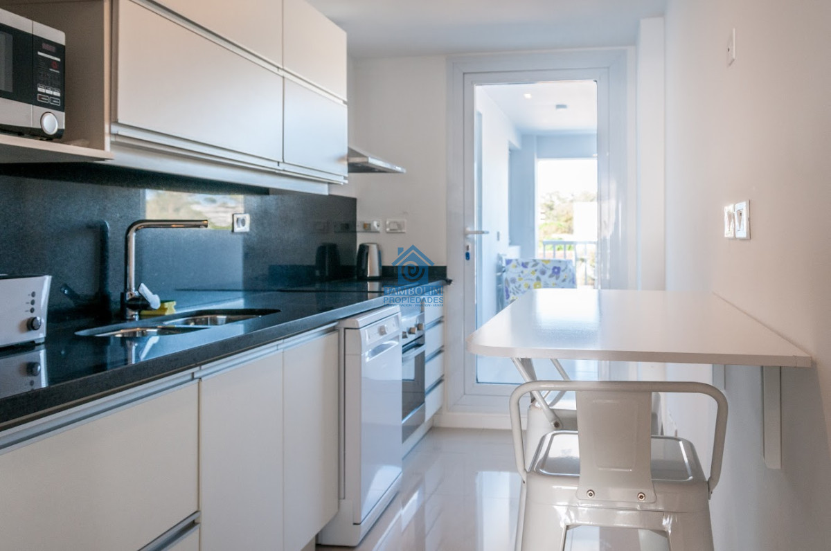 Apartamento ID.715 - Alquiler y Venta Hermoso Pent House Frente al Mar Mansa