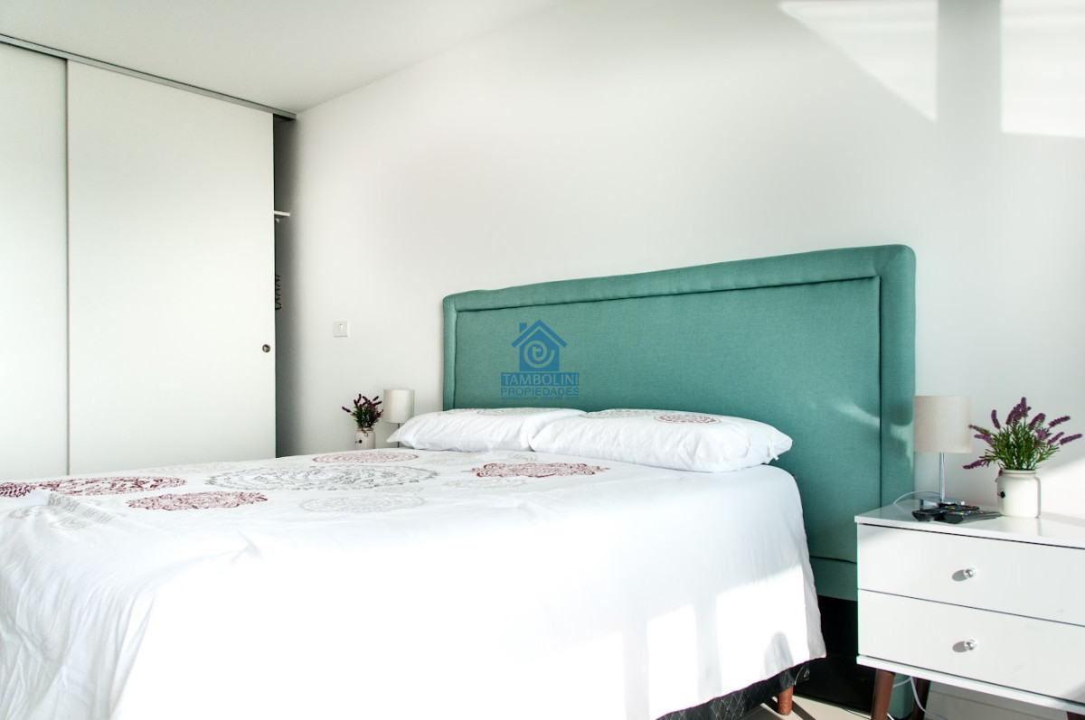 Apartamento ID.715 - Alquiler y Venta Hermoso Pent House Frente al Mar Mansa