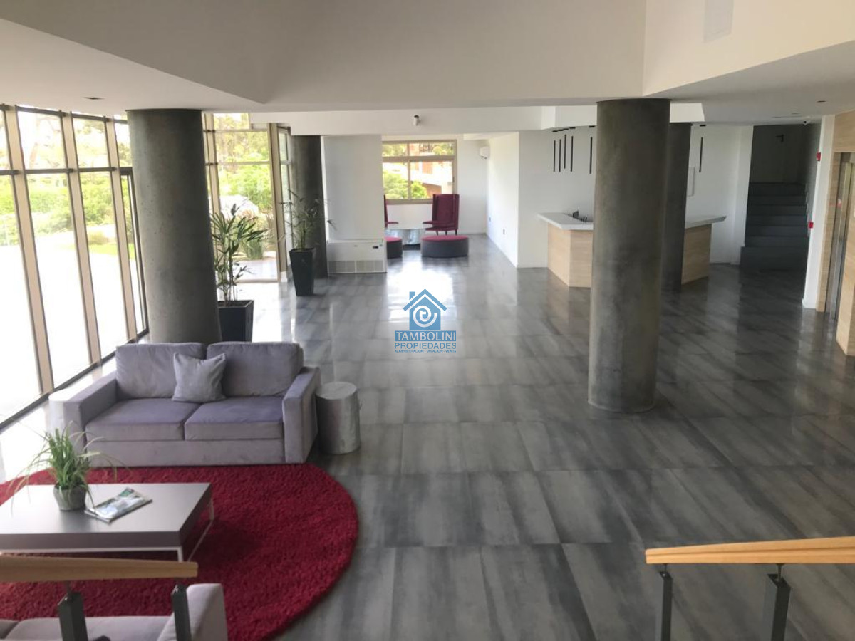 Apartamento ID.196 - Hermoso departamento en torre recién estrenada Punta del Este