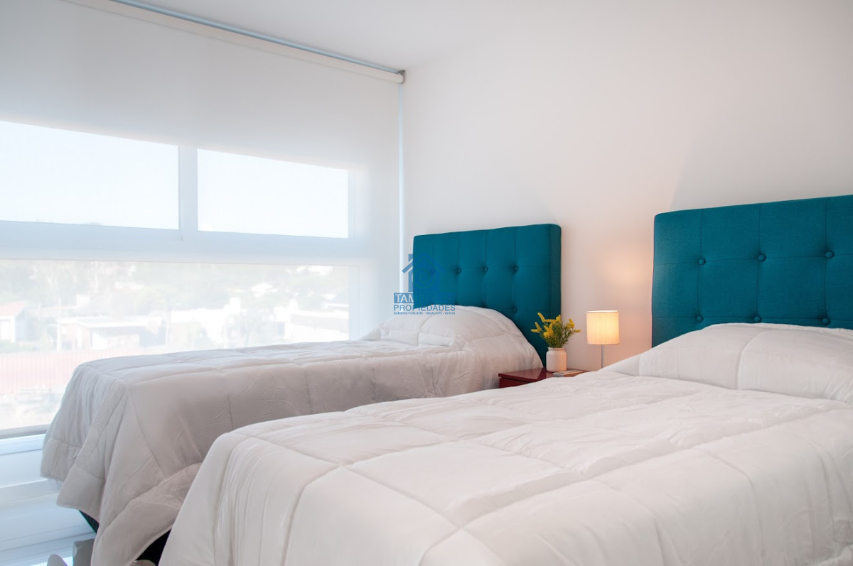 Apartamento ID.715 - Alquiler y Venta Hermoso Pent House Frente al Mar Mansa