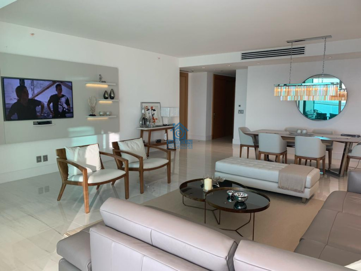 Apartamento ID.249 - Hermosa Unidad en Venta Frente al Mar