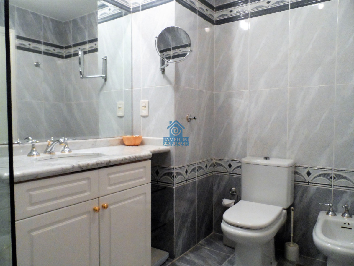 Apartamento ID.44 - Impactante Coral Tower Alquiler Anual 