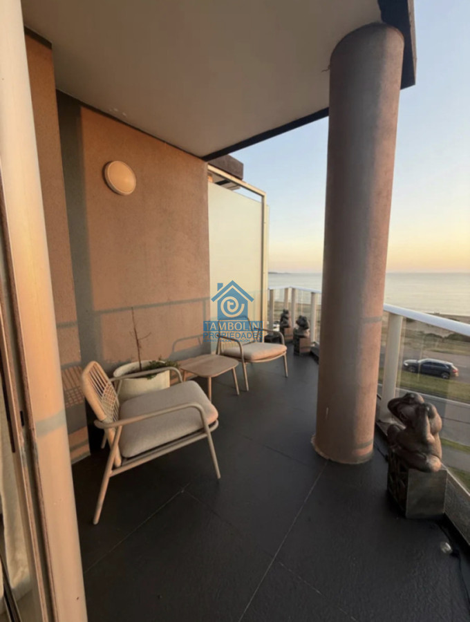 Apartamento ID.4 - OPORTUNIDAD! Venta Frente al Mar Mansa Pent House Duplex Punta del Este ! 