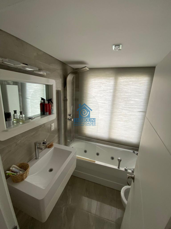 Apartamento ID.141 - Hermoso Penthouse en Alquiler  